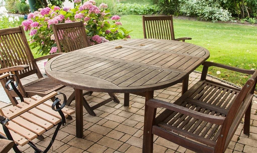 Ce qu'il faut savoir avant d'installer un store de terrasse chez soi